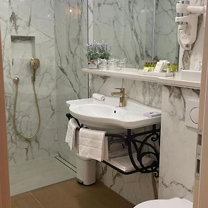 Deluxe Double or Twin Room Balcony